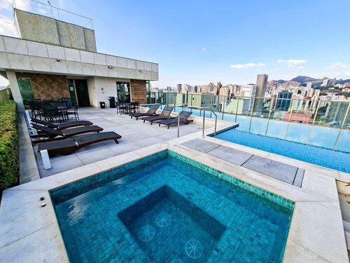 Apto c Garagem Piscina e Sauna no Savassi