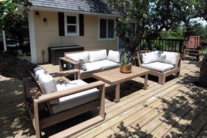 Terrace/patio - Rainbow Ranch Retreat ★ GORGEOUS 5-STAR LUXURY RANCH- STYLE HOME ★ (Wimberley)