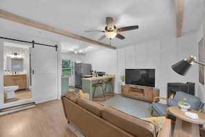 Effortless flow and warm interior tones. Spaces designed to feel connected, comfortable, and inviting.