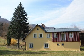 Exterior - Spend peaceful time in the large house or spacious garden next to National Park (Bílý Potok)