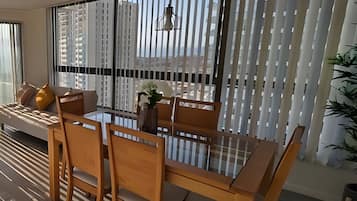 Apartment | Dining