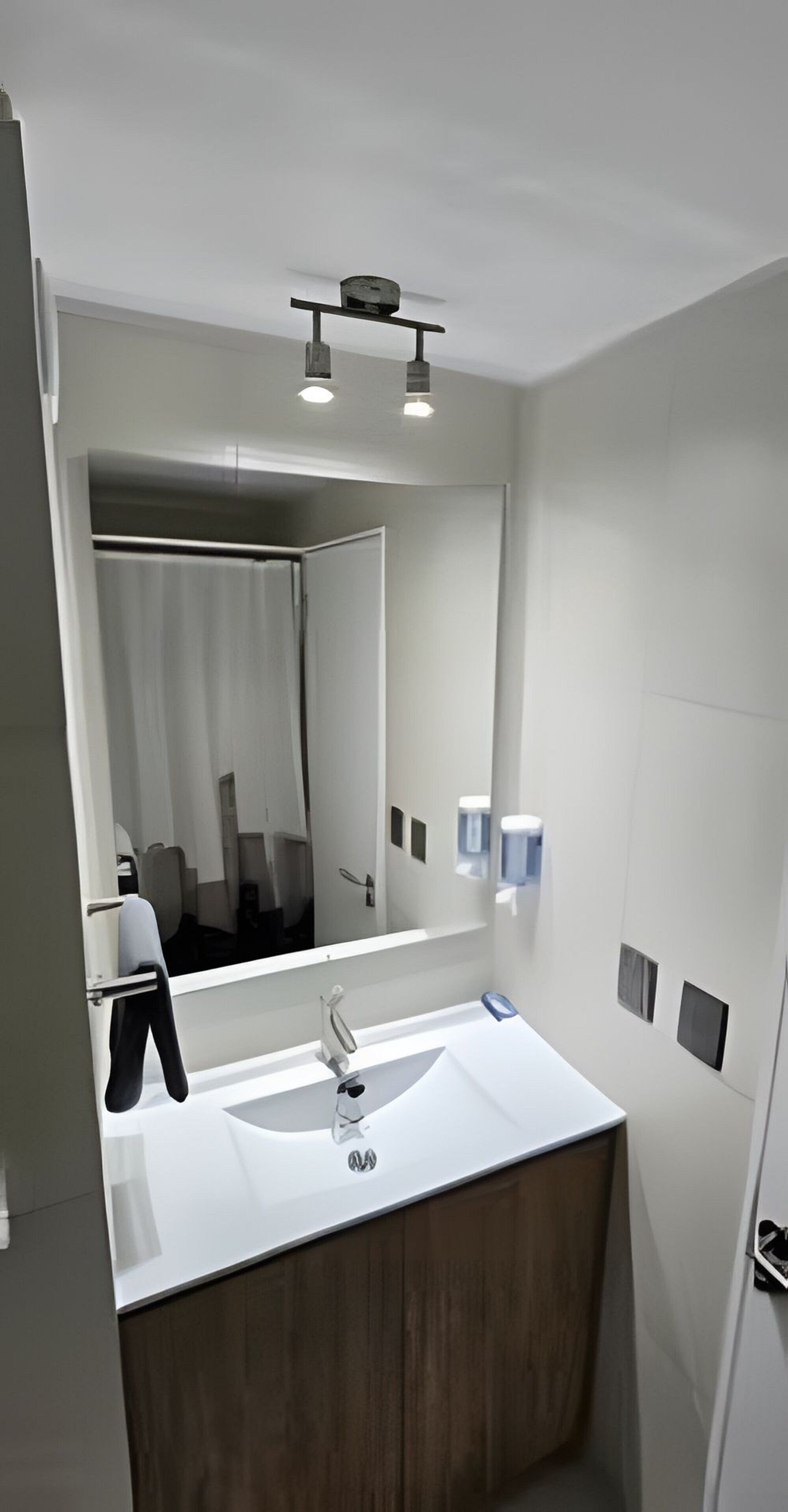 Apartment | Bathroom