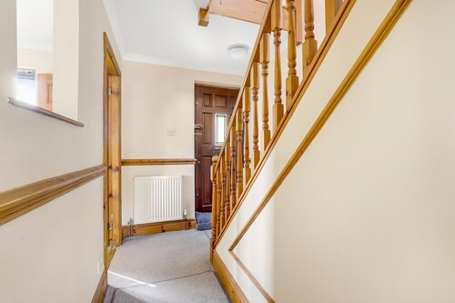 The Old Farmhouse - six-bedroom house in rural village for up to twelve guests.
