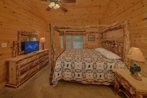 Room - A Cozy Cabin Rental in Pigeon Forge (Pigeon Forge)