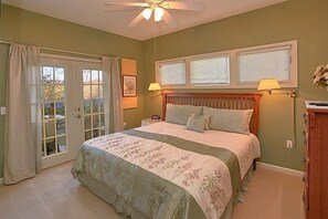 Room - A Dream Come True Vacation Rental (Pigeon Forge)