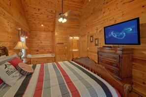 Room - Almost Heaven Cabin Rental (Pigeon Forge)