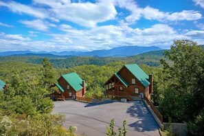Exterior - Catch of the Day Cabin Rental (Pigeon Forge)