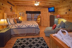 Room - Our Happy Place Cabin Rental (Pigeon Forge)