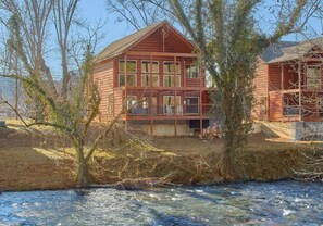 Exterior - Rushing Waters Cabin Rental (Pigeon Forge)