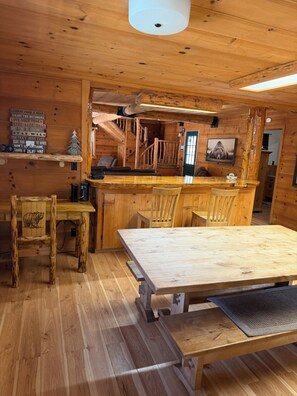 Dining - Cozy Log Cabin Near the Lake, Hot Tub, Loft & A/C, Sleeps 6 (Big Bear Lake)