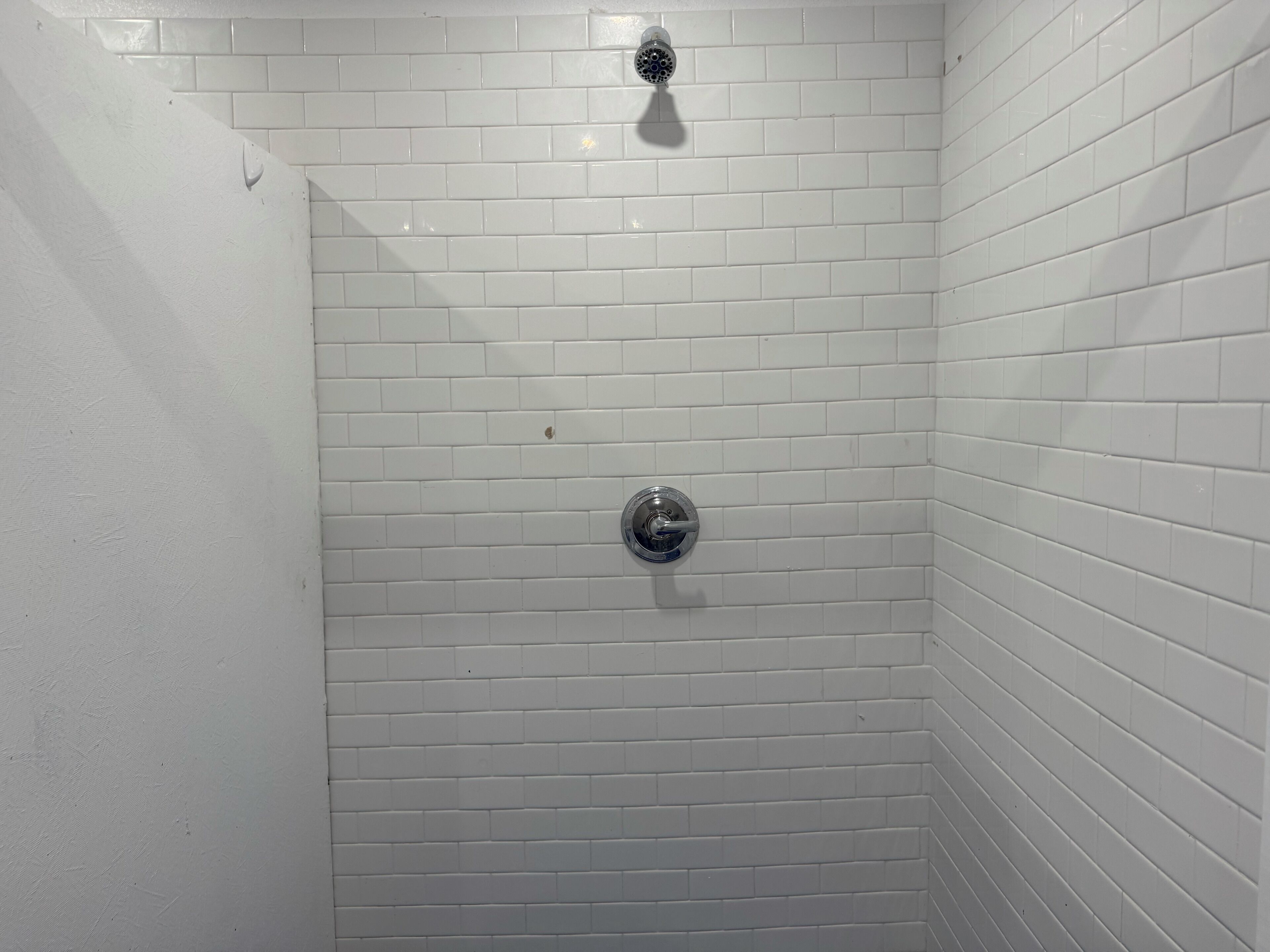 Dusche, Handtücher, Toilettenpapier