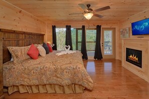 Room - Swimming Hole Cabin Rental (Pigeon Forge)