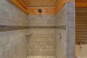 Bathroom - The Overlook Cabin Rental (Pigeon Forge)