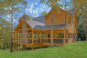 Exterior - Makin Waves Cabin Rental (Wears Valley)