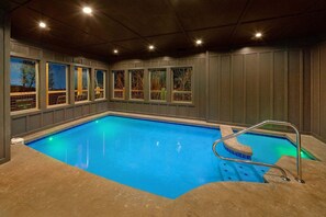 Pool - Gatlinburg Splash Cabin Rental (Gatlinburg)
