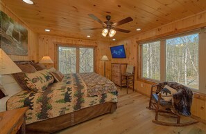 Room - A Lazy Bear Log Cabin Rental (Gatlinburg)