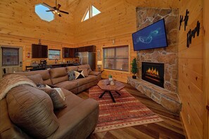 Living area - Livin' the Dream Cabin Rental (Pigeon Forge)