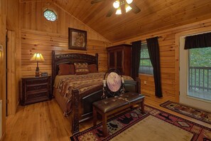 Room - Cherokee Nights Cabin Rental (Sevierville)
