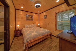 Room - Relax II Cabin Rental (Sevierville)