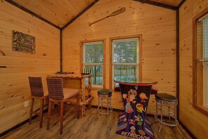 Dining - Relax II Cabin Rental (Sevierville)