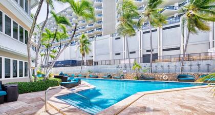 Perfect Sunsets at Poinsettia Condo 7 Mile