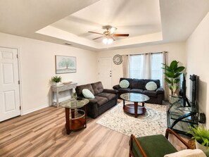 Living area - 
The Perfect Getaway: 2BR Luxury Retreat (Harker Heights)