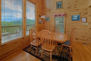 Dining - Eagle's Nest Cabin Rental (Wears Valley)