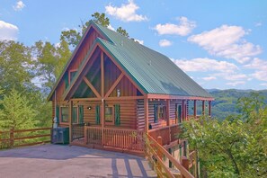 Exterior - Million Dollar View Cabin Rental (Pigeon Forge)