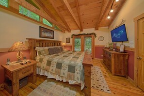 Room - Serenity Creek Cabin Rental (Wears Valley)