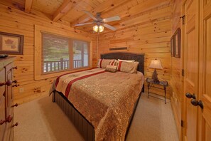 Room - Valley Vista Cabin Rental (Sevierville)