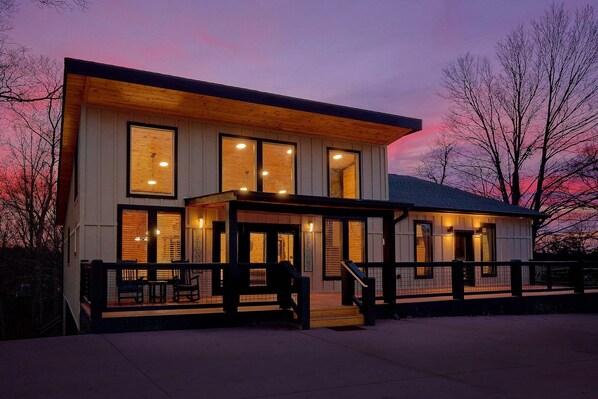 Exterior - Amazing Mountain II Cabin Rental (Sevierville)