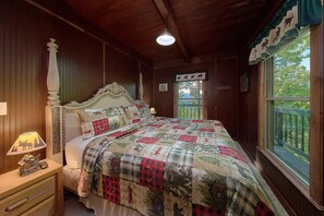Room - Above the Clouds Cabin Rental (Pigeon Forge)