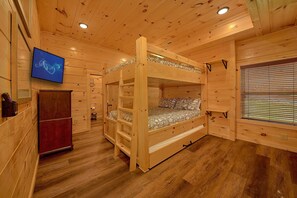 Room - Brooks Haven Cabin Rental (Pigeon Forge)