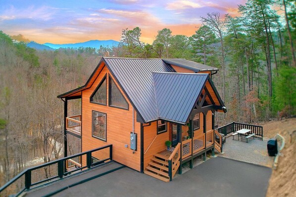 Terrace/patio - Fiesta Hills Hideaway 2 Bedroom Cabin Rental (Sevierville)