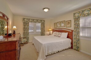 Room - Aspen House Vacation Home (Gatlinburg)