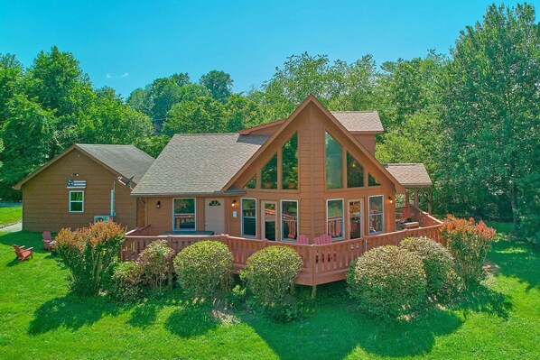Exterior - Palmer's Place Cabin Rental (Sevierville)