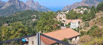 CEMMA Chalets: Chalet No. 6 (accessible to people with disabilities)