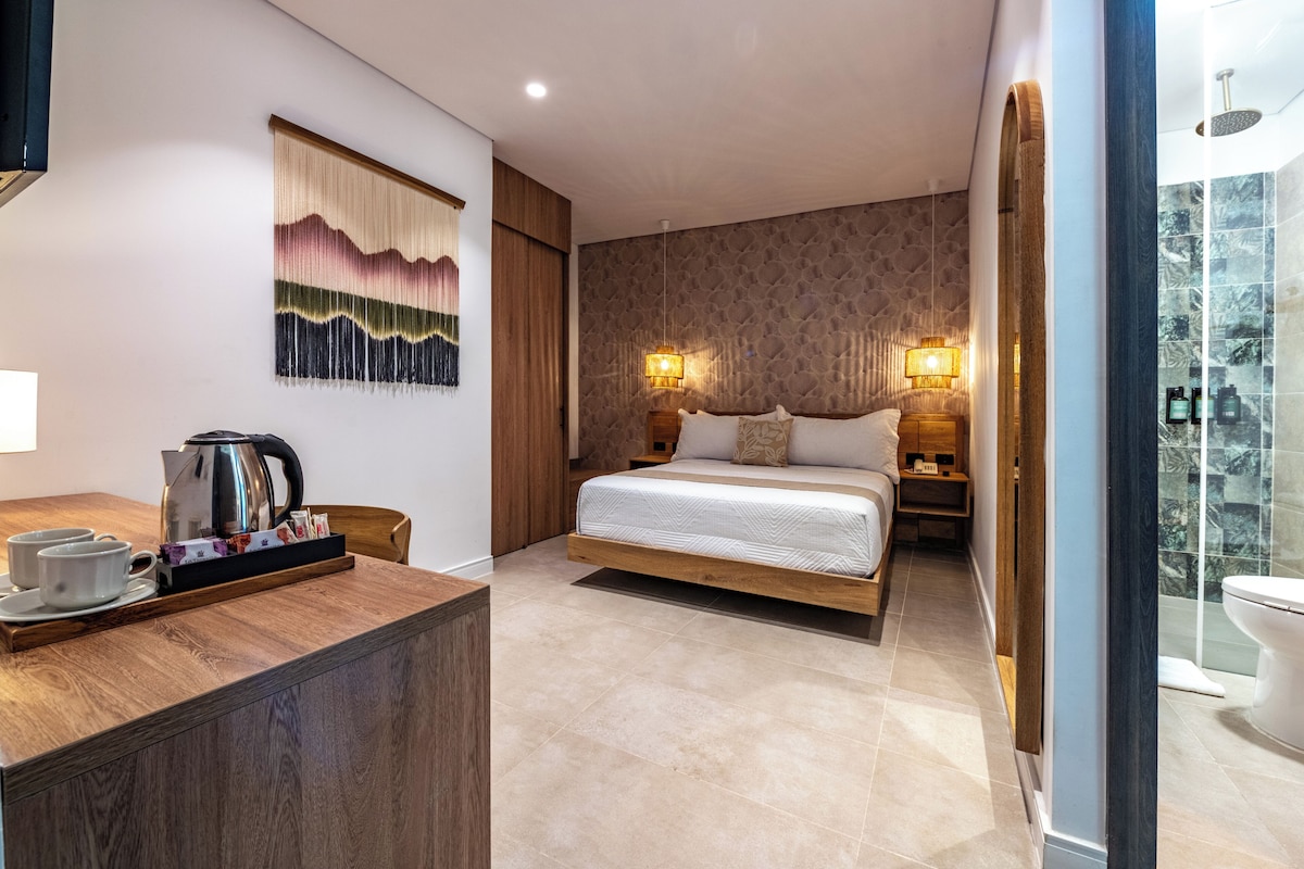 In-room safe, desk, laptop workspace, free WiFi