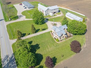 Exterior - Large Farmhouse (15 mins to beach) with lots of privacy and room to roam! (Central Huron)