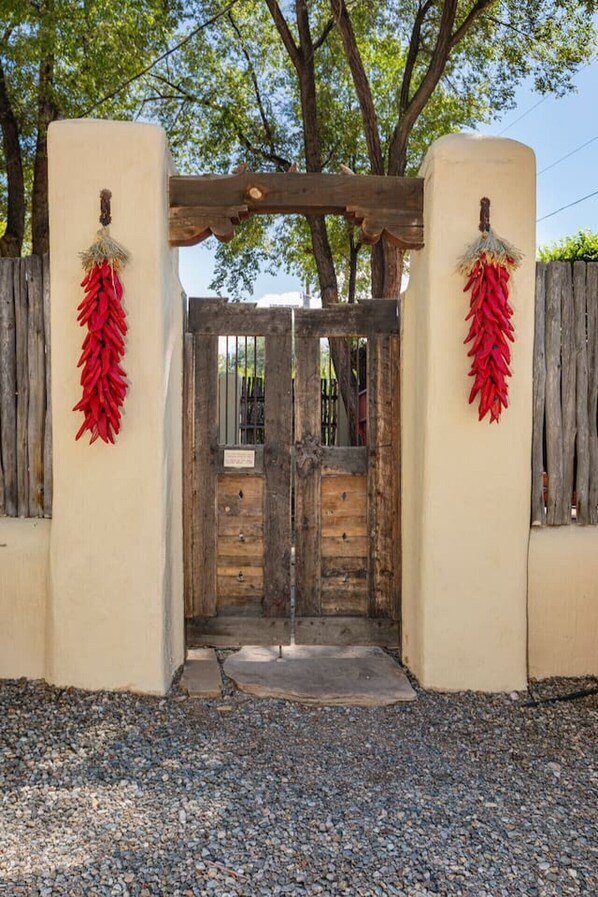 Exterior detail - #3 Sage at Taos Lodging - 750 sq ft Hot Tub + A/C (Taos)