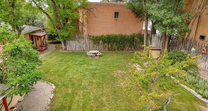 #7 Aster at Taos Lodging - 800 sq ft w/AC + HotTub