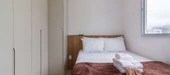 2BR Apt With Pool in Barra Ol Mpica Rio Cl1212
