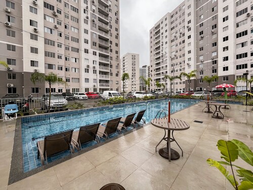 2BR Apt With Pool in Barra Ol Mpica Rio Cl1212