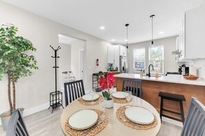 Unclassified image, 3 of 35, button - Spacious 4BR Jersey City Stay Near NYC (Jersey City)