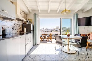 Dining - casa BOA VIDA, 150 square meters for YOUR comfort (Olhão)