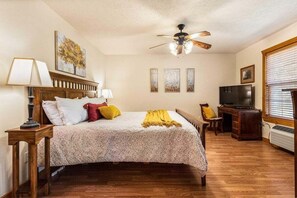 Tabla de planchar con plancha, wifi gratis y ropa de cama 