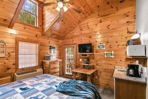 Room - Real Log Cabin, Beautiful Screened in Porch, Fireplace, Free Attraction Tickets (Branson)
