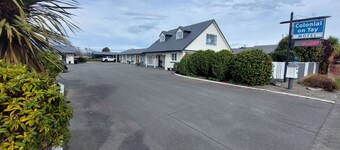 Colonial On Tay Motel