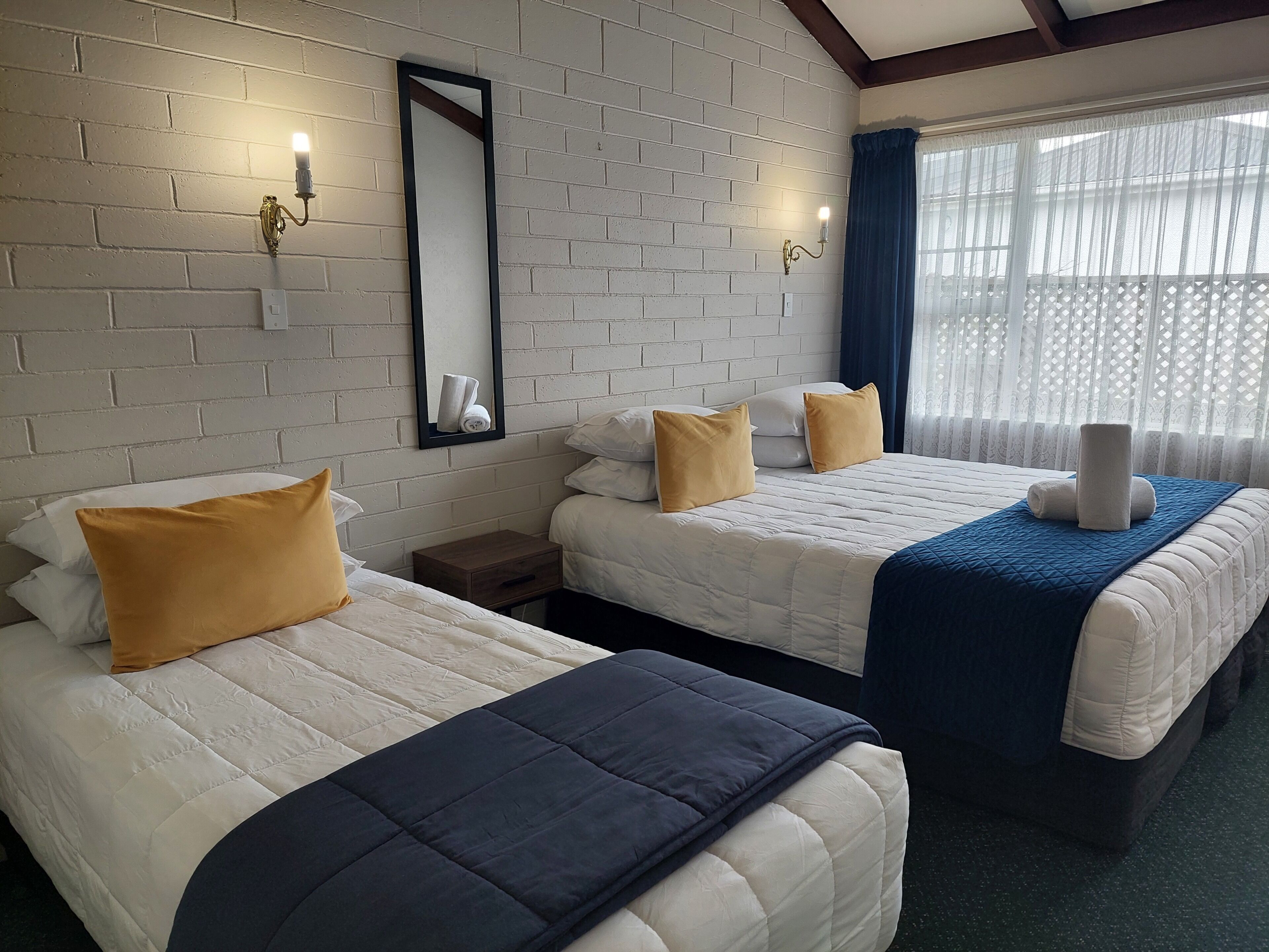 Apartment, 2 Bedrooms | Iron/ironing board, WiFi (free)