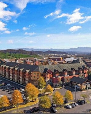 Exterior - 3-bedroom sleeps 10 @ WATER PARK resort in Sevierville Tennesse (Sevierville)